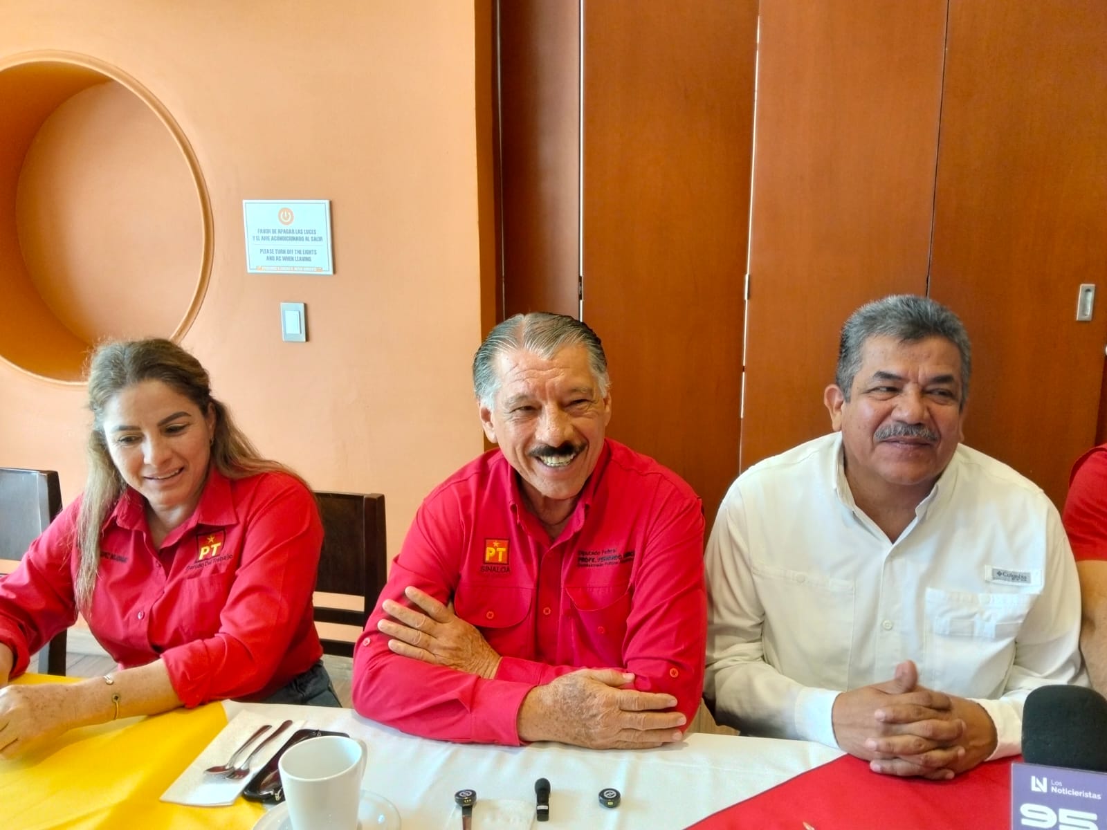 Política