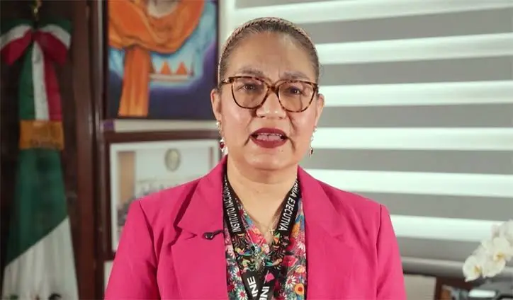 RENUNCIA CLAUDIA ARLETT ESPINO A LA SECRETARÍA EJECUTIVA DEL INE