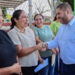 BADIRAGUATO, SINALOA.- Con el compromiso de continuar la transformación de Badiraguato, el alcalde José Paz López Elenes visitó la sindicatura de Ciénega de los Lara, donde dio el banderazo de inicio de una obra en beneficio de las familias que ahí habitan.