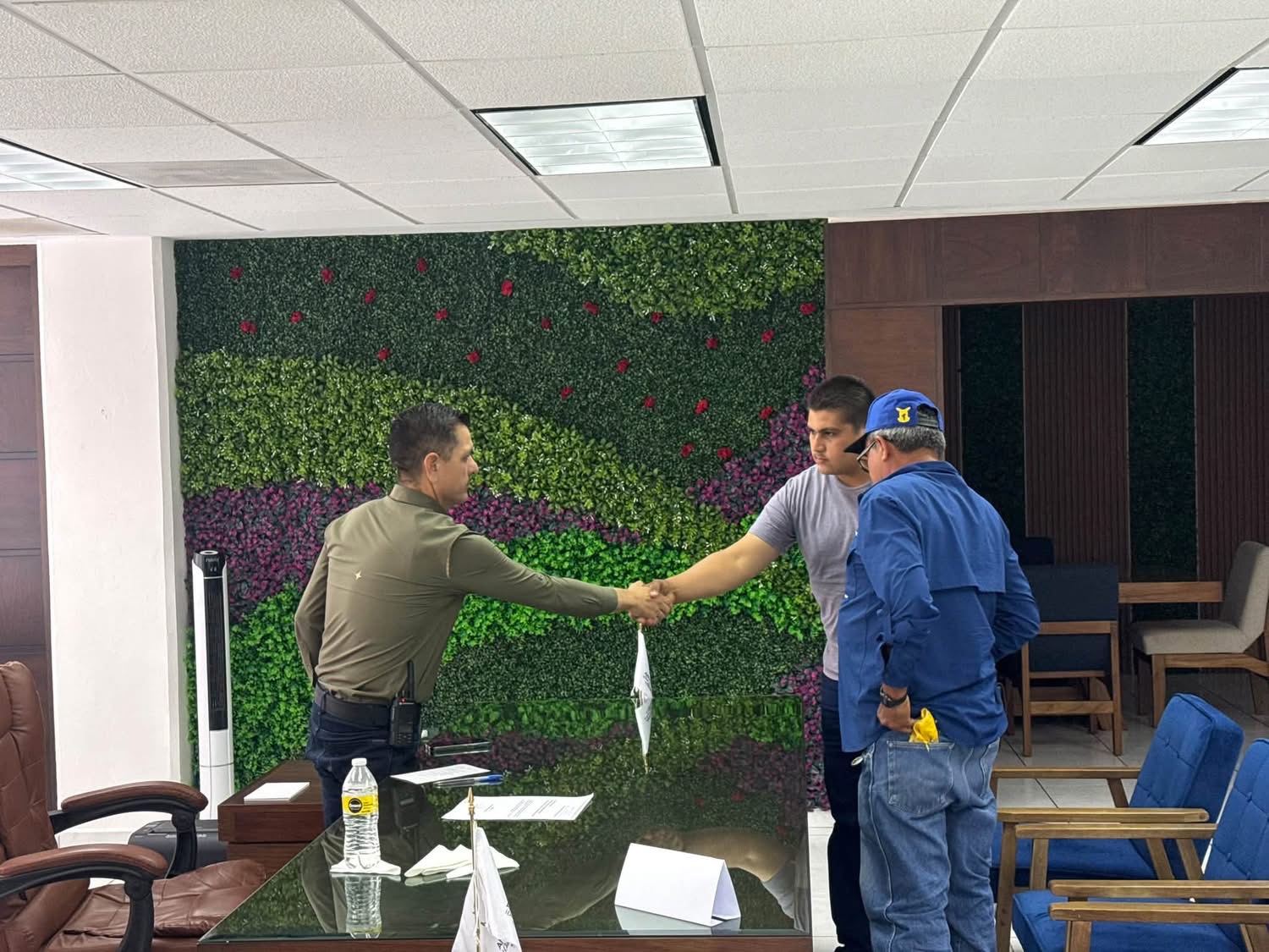 ‼️LAS PUERTAS DE PRESIDENCIA SIEMPRE ESTÁN ABIERTAS‼️