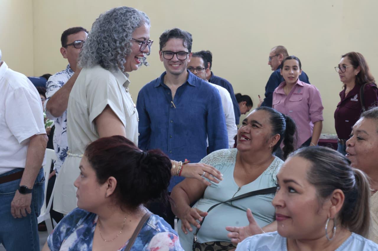 Los financiamientos, de hasta 25 mil pesos, beneficiaron a 70 mujeres y 29 hombres; con esta entrega, el municipio acumula 197 créditos durante el año.