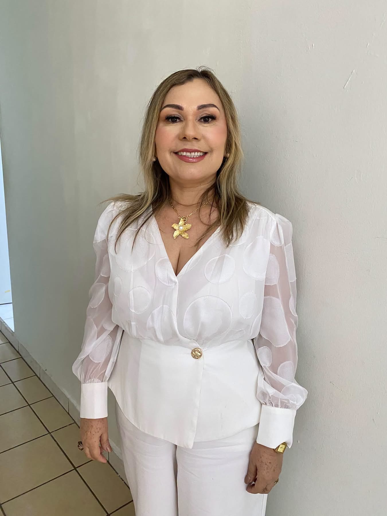 Xóchitl Valenzuela rinde protesta como tesorera municipal de Salvador Alvarado